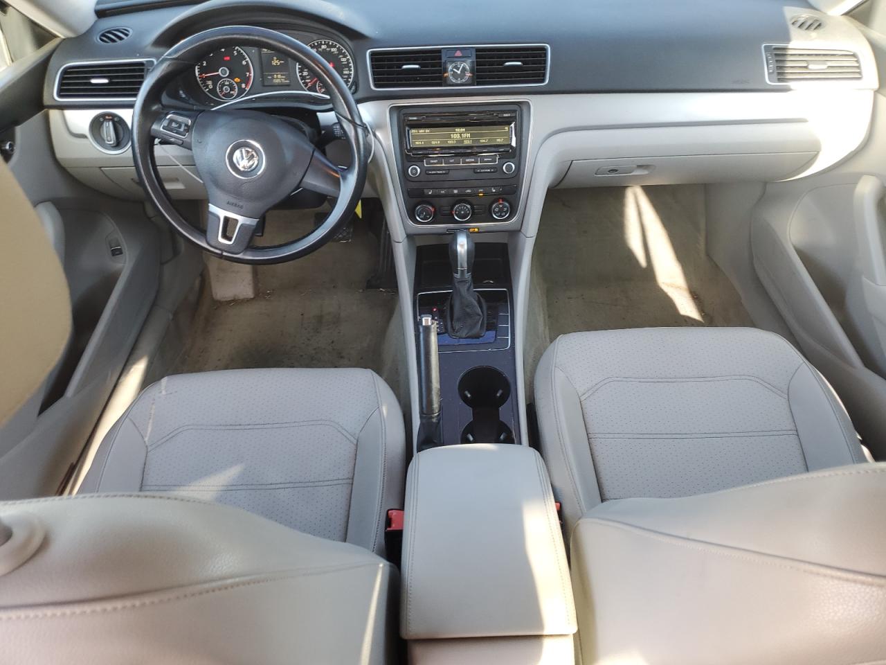 2014 Volkswagen Passat VIN 1VWAS7A31EC094070 Copart auction photo, front end damage thumbnail 8