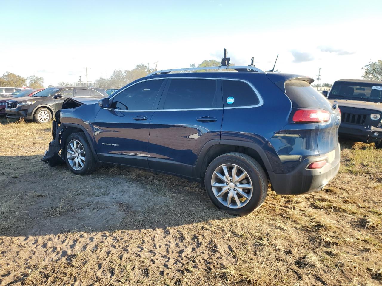2018 Jeep Grand Cherokee VIN 1C4PJLDB7JD560665 Copart auction photo, front end / undercarriage damage thumbnail 2