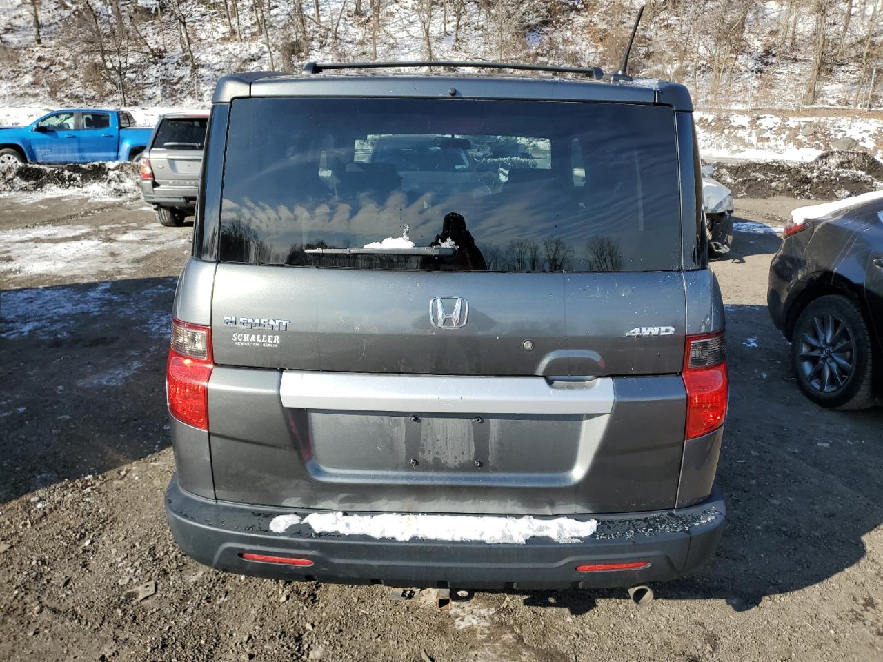 2010 Honda Element VIN 5J6YH2H7XAL005760 Copart auction photo, front end / minor dent/scratches damage thumbnail 6