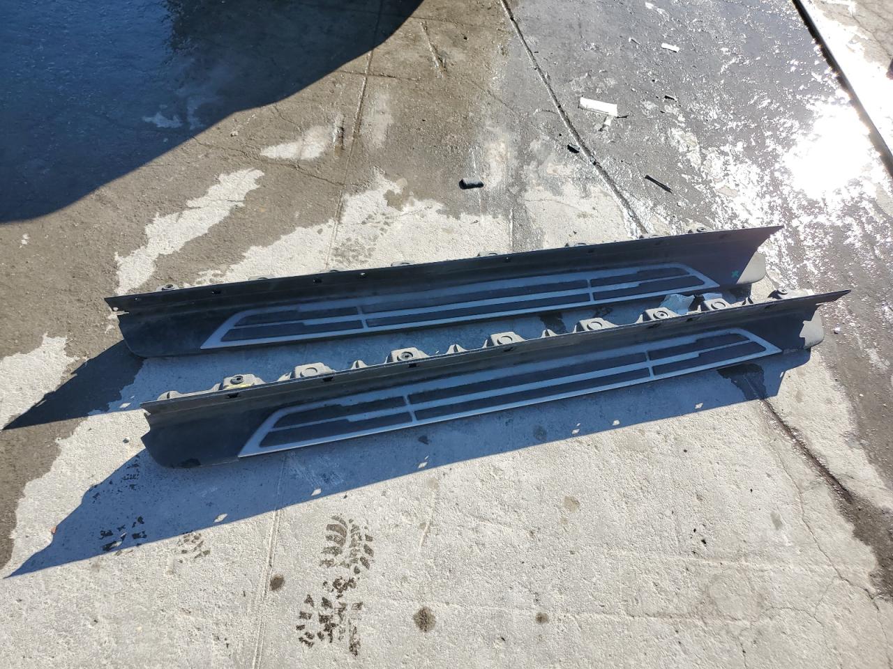 2021 Toyota Highlander VIN 5TDGZRAH7MS525198 Copart auction photo, front end / side damage thumbnail 13