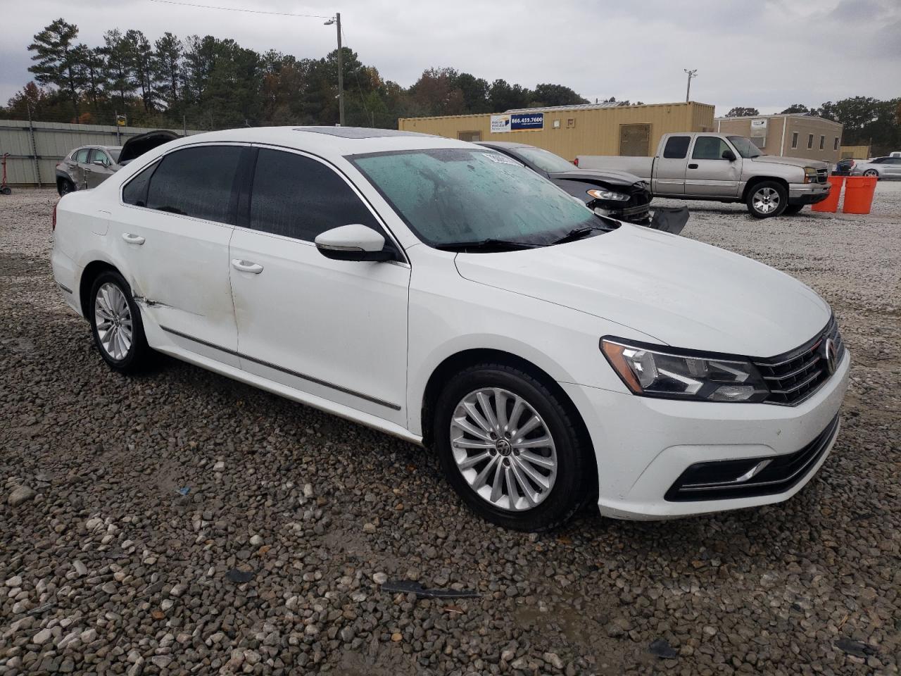 2017 Volkswagen Passat VIN 1VWBT7A30HC005059 Copart auction photo, side / minor dent/scratches damage thumbnail 4