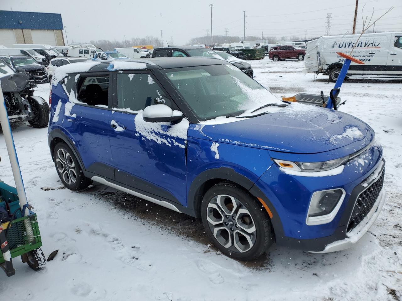 2020 KIA Soul VIN KNDJ23AU5L7034741 Copart auction photo, side / vandalism damage thumbnail 4