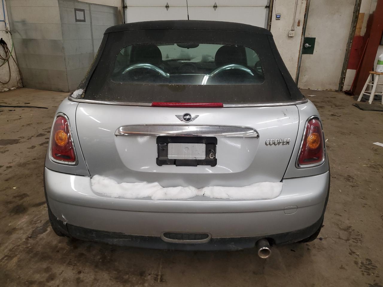 2010 MINI Cooper VIN WMWMR3C55ATU98337 Copart auction photo, minor dent/scratches damage thumbnail 6