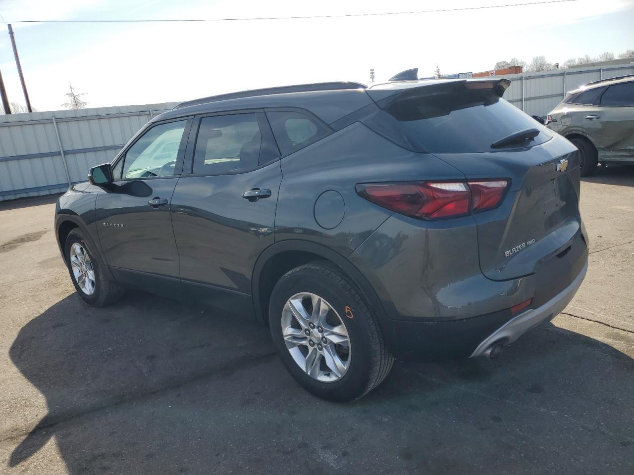 2019 Chevrolet Blazer VIN 3GNKBGRS8KS585235 Copart auction photo, front end / minor dent/scratches damage thumbnail 2