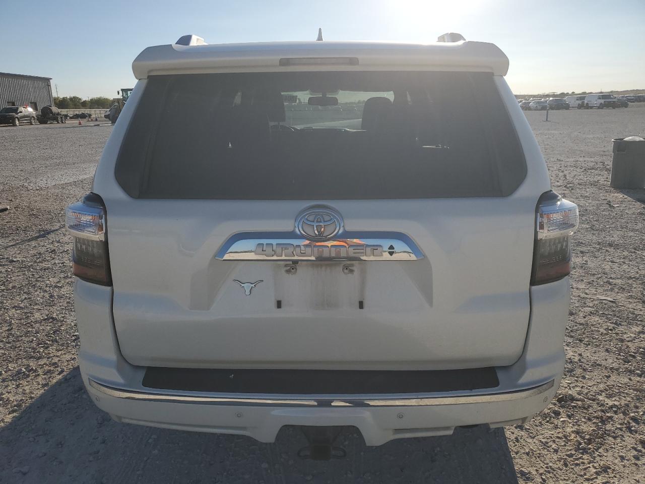 2016 Toyota 4Runner VIN JTEZU5JR4G5120575 Copart auction photo, front end / side damage thumbnail 6