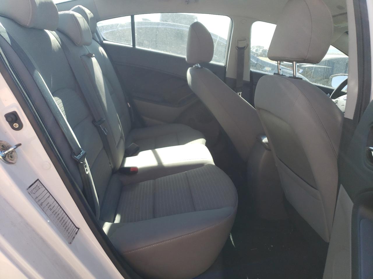 2015 KIA Forte VIN KNAFX4A61F5429799 Copart auction photo, front end damage thumbnail 10