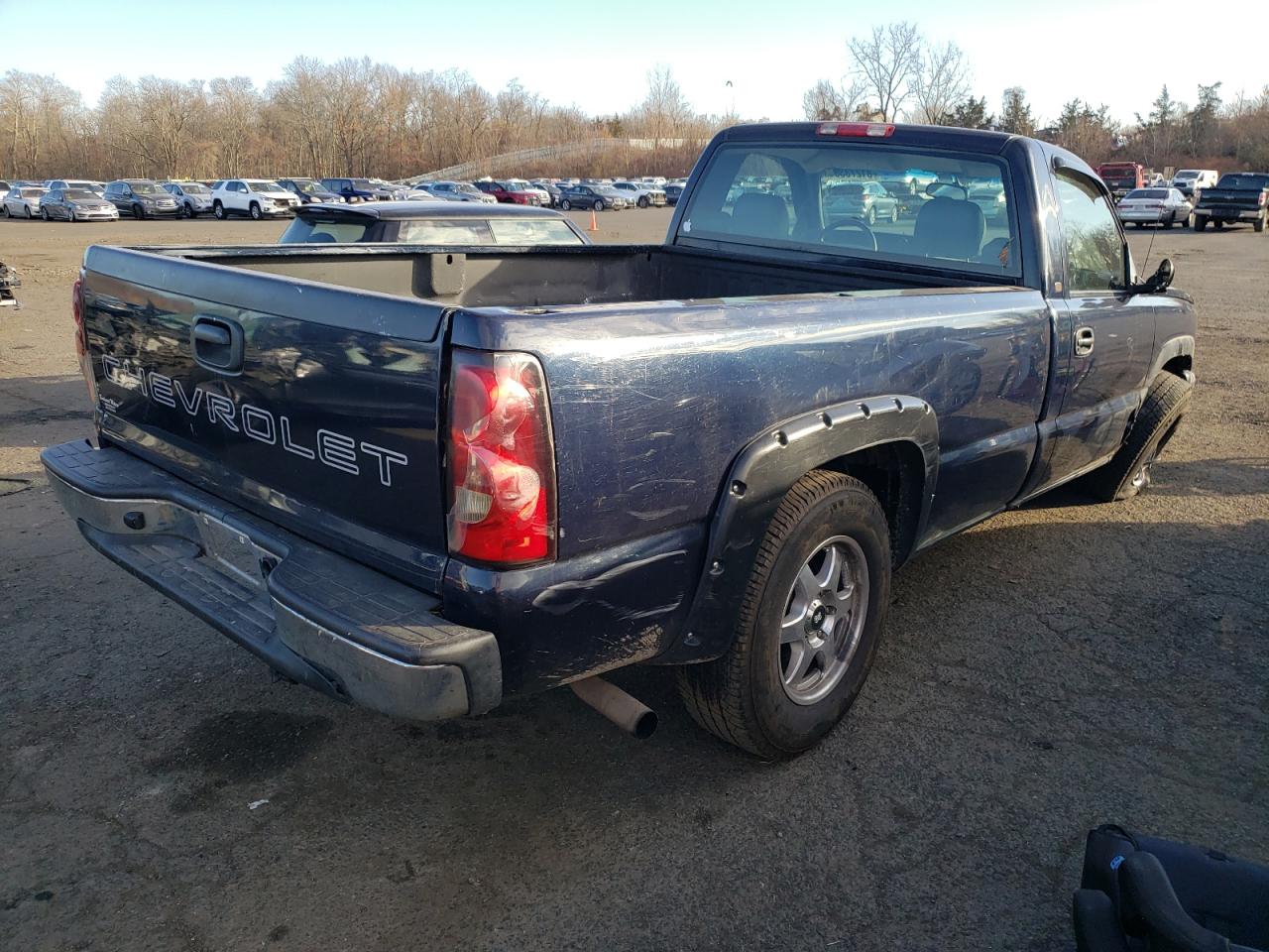 2005 Chevrolet Silverado VIN 1GCEC14V85E188723 Copart auction photo, undercarriage / side damage thumbnail 3