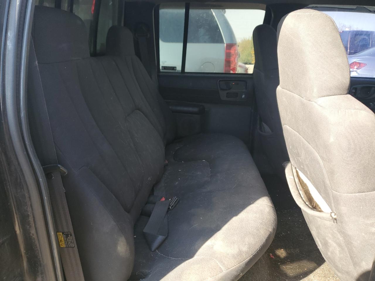 2003 GMC Sonoma VIN 1GTDT13X43K101767 Copart auction photo, front end / minor dent/scratches damage thumbnail 10