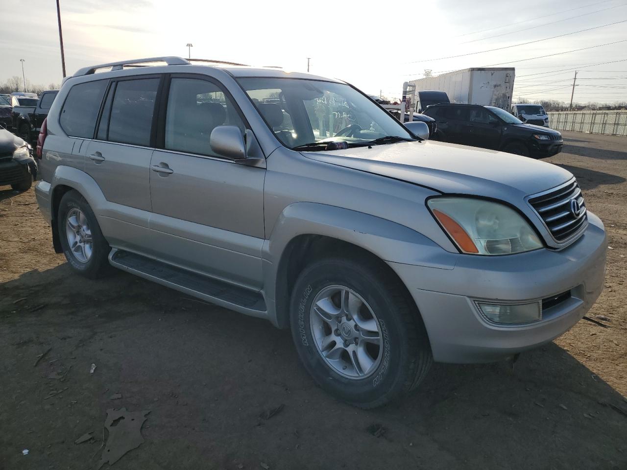 2004 Lexus GX VIN JTJBT20X840050575 Copart auction photo, minor dent/scratches damage thumbnail 4