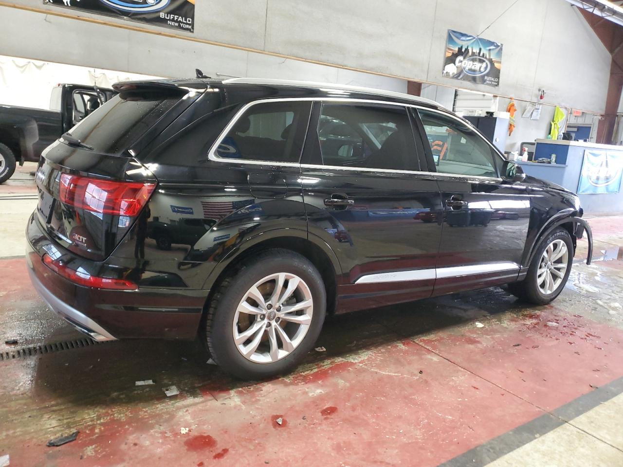 2018 Audi Q7 VIN WA1LAAF70JD036294 Copart auction photo, front end damage thumbnail 3