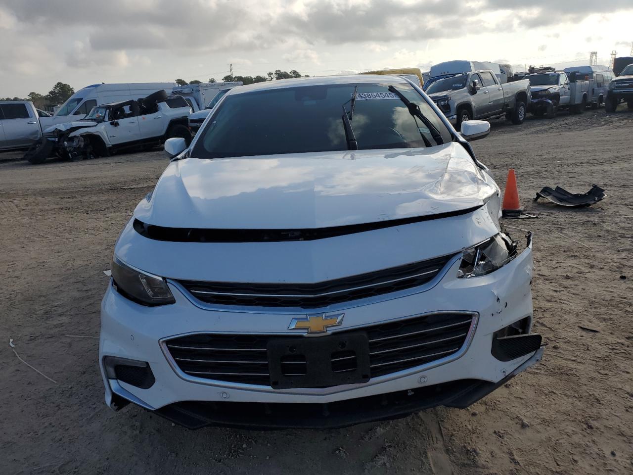 2017 Chevrolet Malibu VIN 1G1ZE5ST3HF142325 Copart auction photo, front end damage thumbnail 5