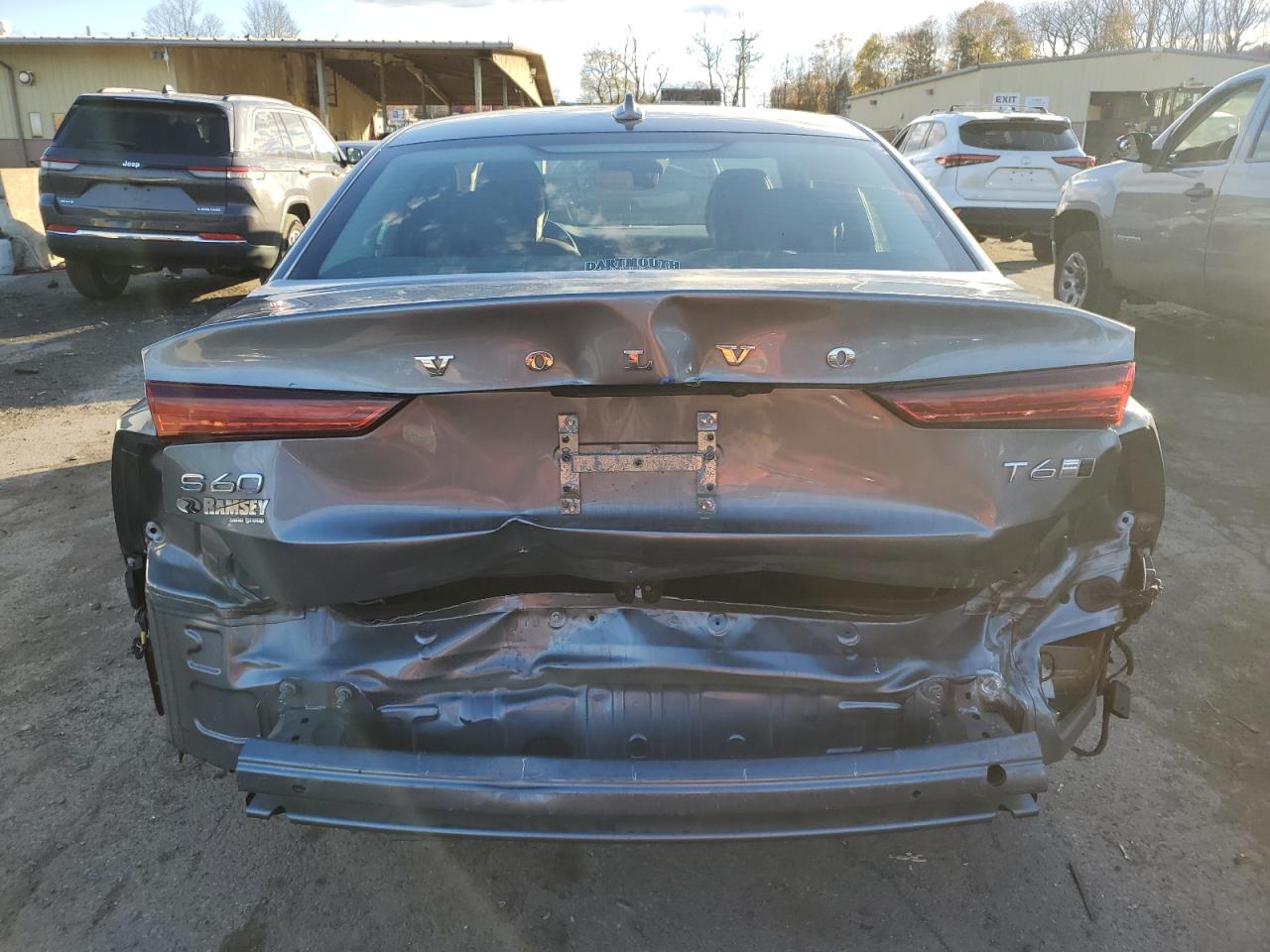 2019 Volvo S60 VIN 7JRA22TL0KG001810 Copart auction photo, rear end / minor dent/scratches damage thumbnail 6