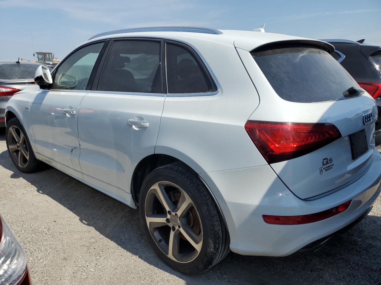 2016 Audi Q5 VIN WA1D7AFP5GA026096 Copart auction photo, water/flood damage thumbnail 2