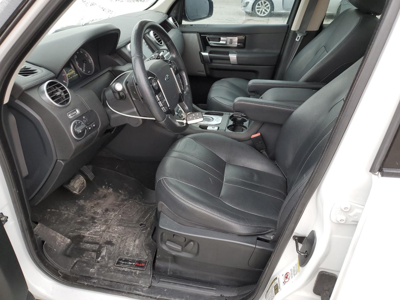 2016 Land Rover LR4 VIN SALAG2V69GA793532 Copart auction photo, rear end damage thumbnail 7