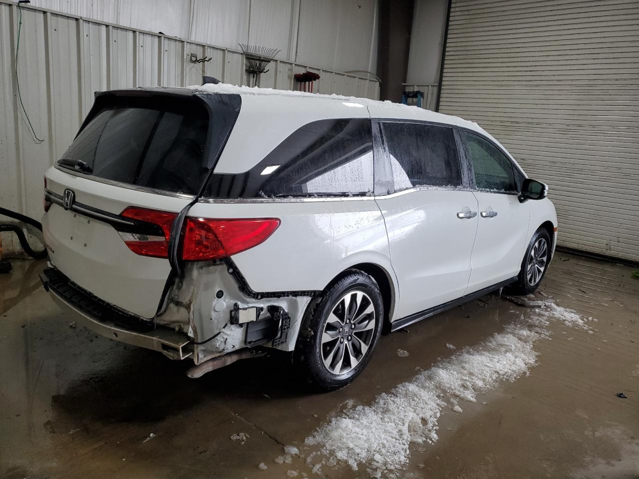2022 Honda Odyssey VIN 5FNRL6H71NB052796 Copart auction photo, rear end damage thumbnail 3