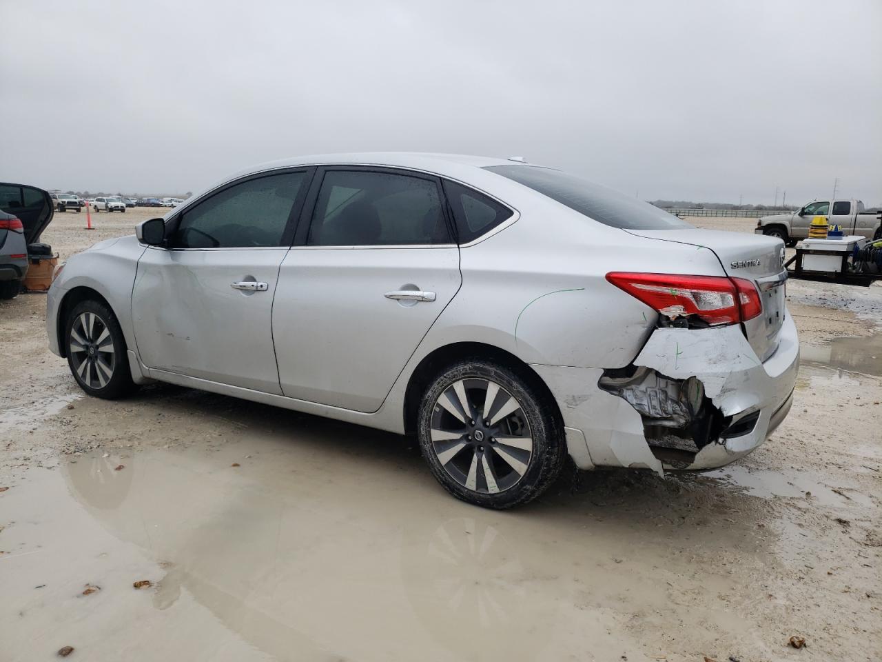 2019 Nissan Sentra VIN 3N1AB7AP6KY320597 Copart auction photo, rear end / side damage thumbnail 2