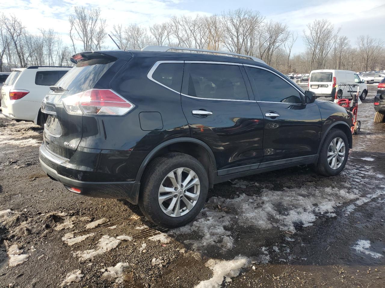 2016 Nissan Rogue VIN 5N1AT2MV4GC924829 Copart auction photo, front end damage thumbnail 3