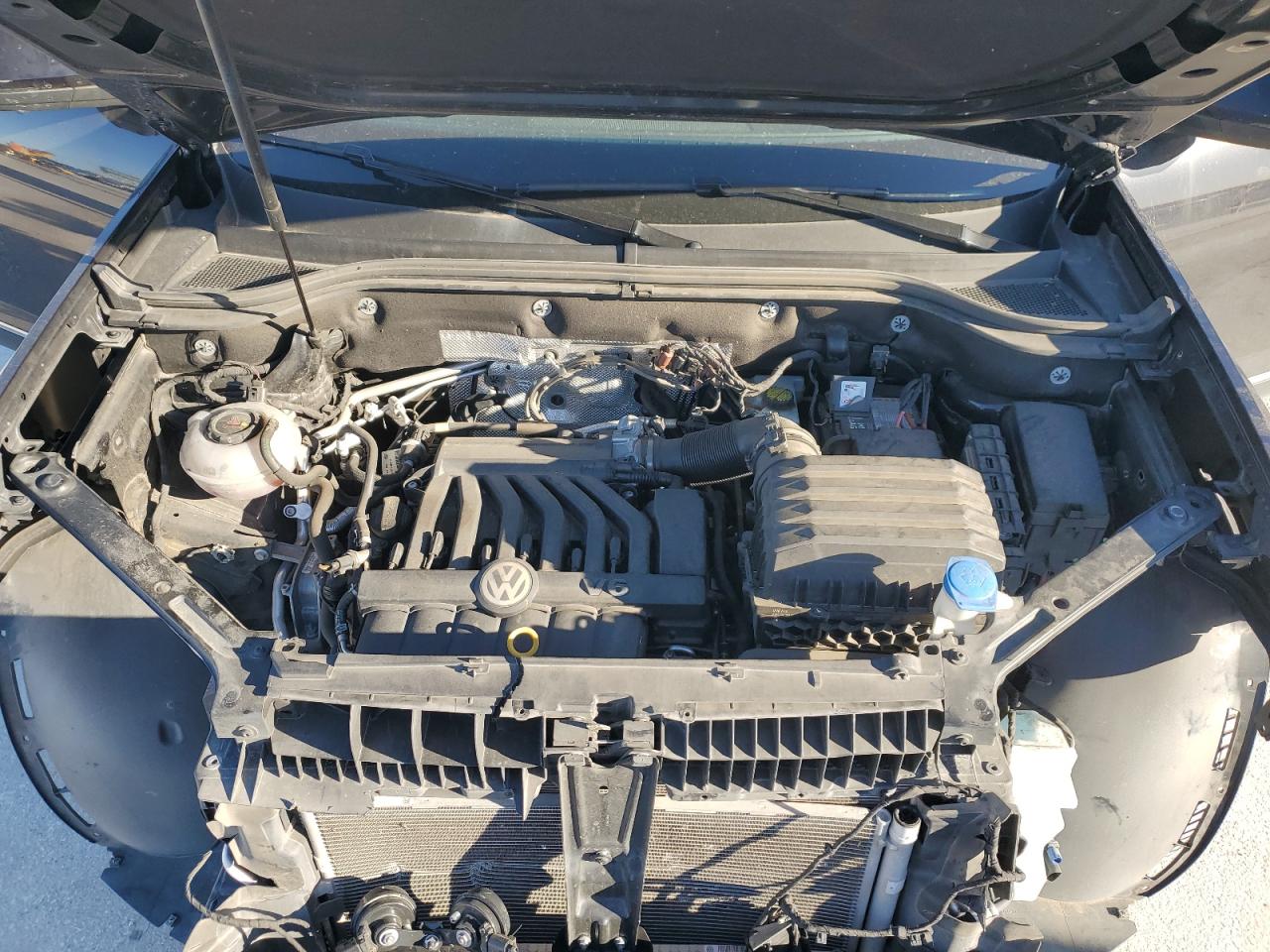 2018 Volkswagen Atlas VIN 1V2NR2CA1JC553556 Copart auction photo, front end / rear end damage thumbnail 12