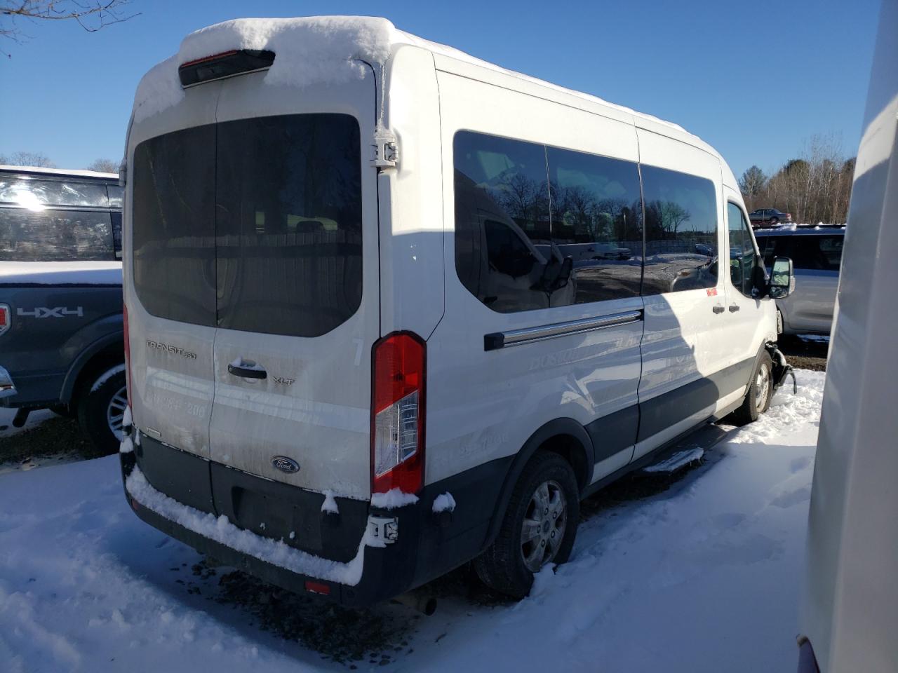 2020 Ford Transit VIN 1FBAX2CGXLKA95040 Copart auction photo, front end / side damage thumbnail 3