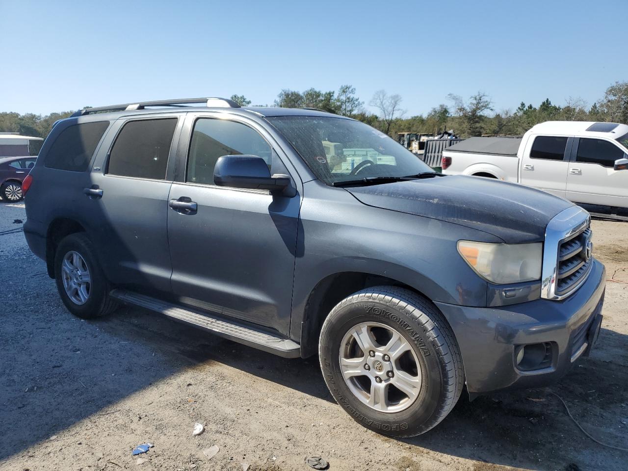 2008 Toyota Sequoia VIN 5TDBY64A78S014316 Copart auction photo, minor dent/scratches / mechanical damage thumbnail 4