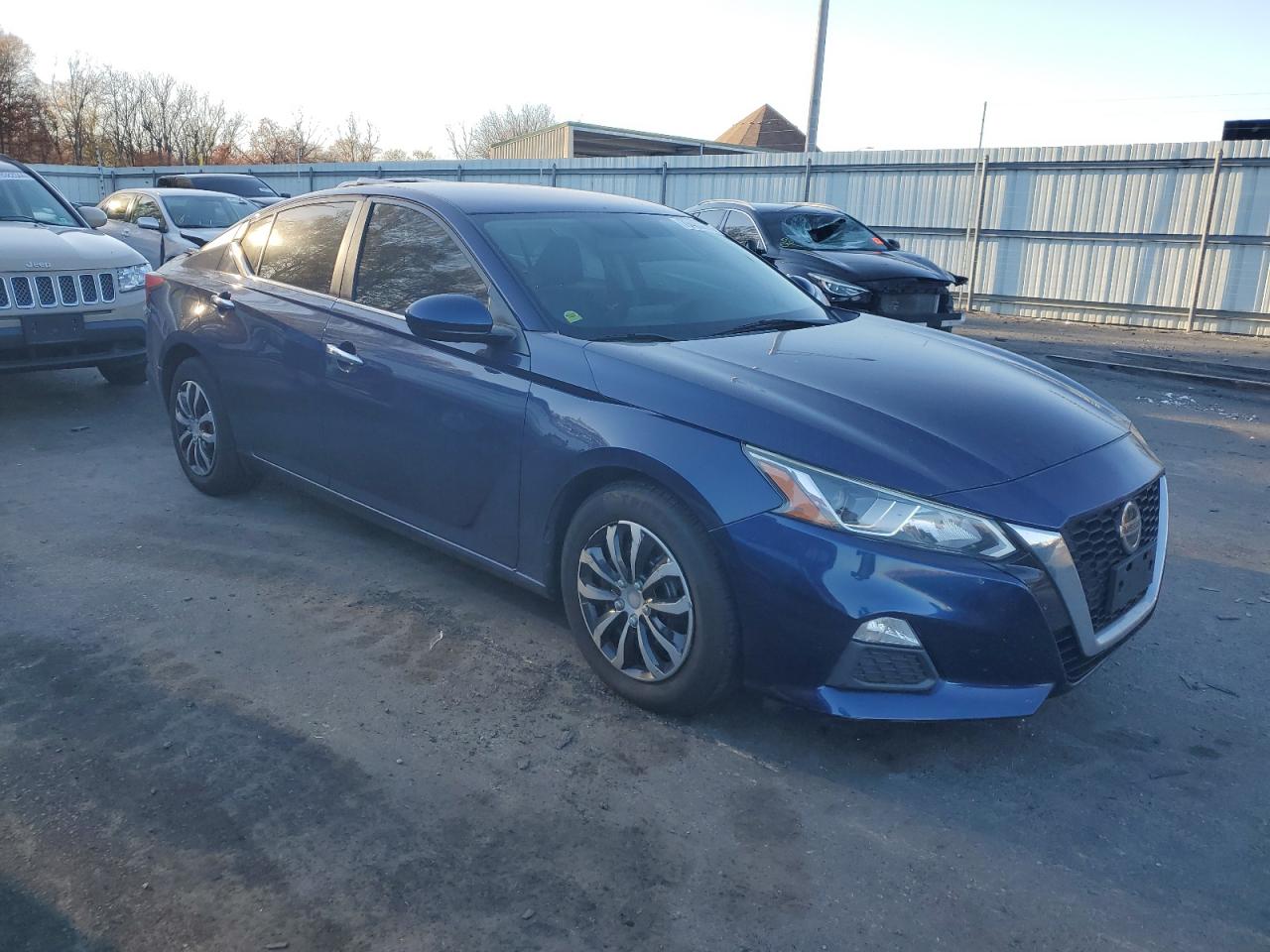 2019 Nissan Altima VIN 1N4BL4BV1KN309858 Copart auction photo, front end / rear end damage thumbnail 4