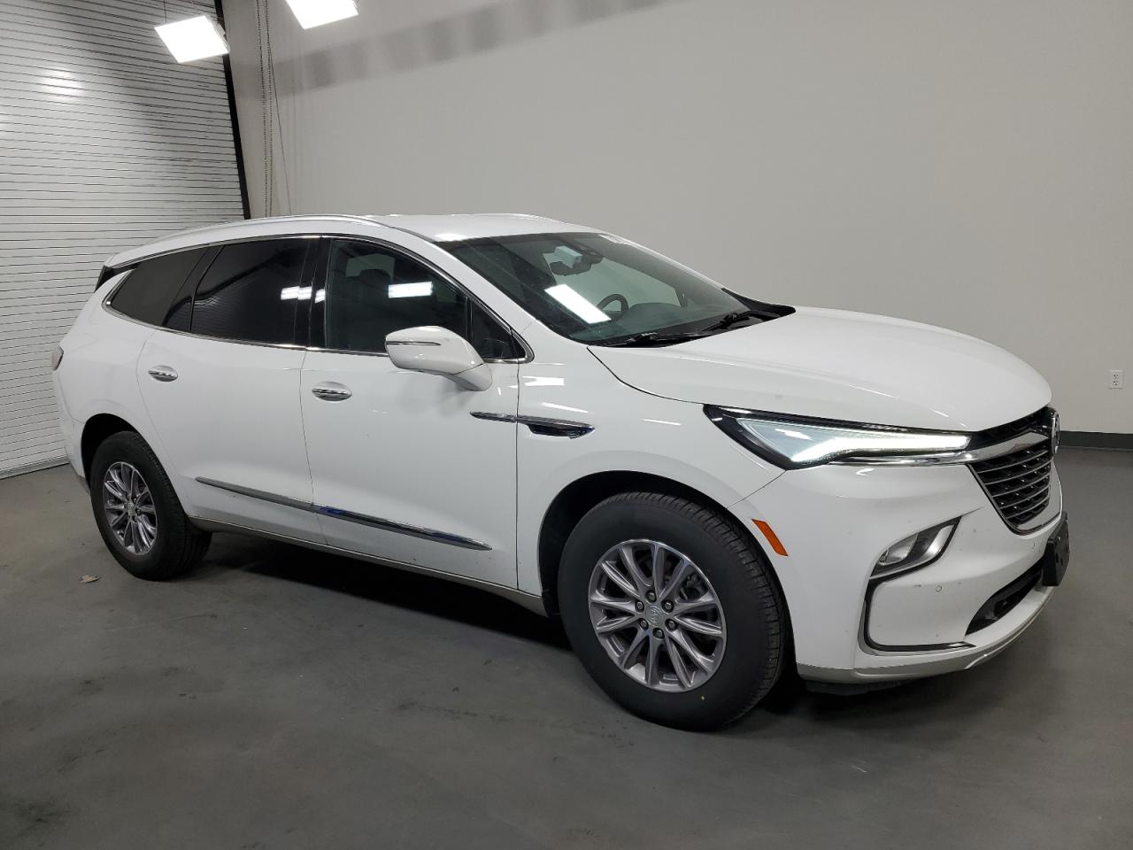 2022 Buick Enclave VIN 5GAERCKW7NJ165545 Copart auction photo, mechanical / minor dent/scratches damage thumbnail 4