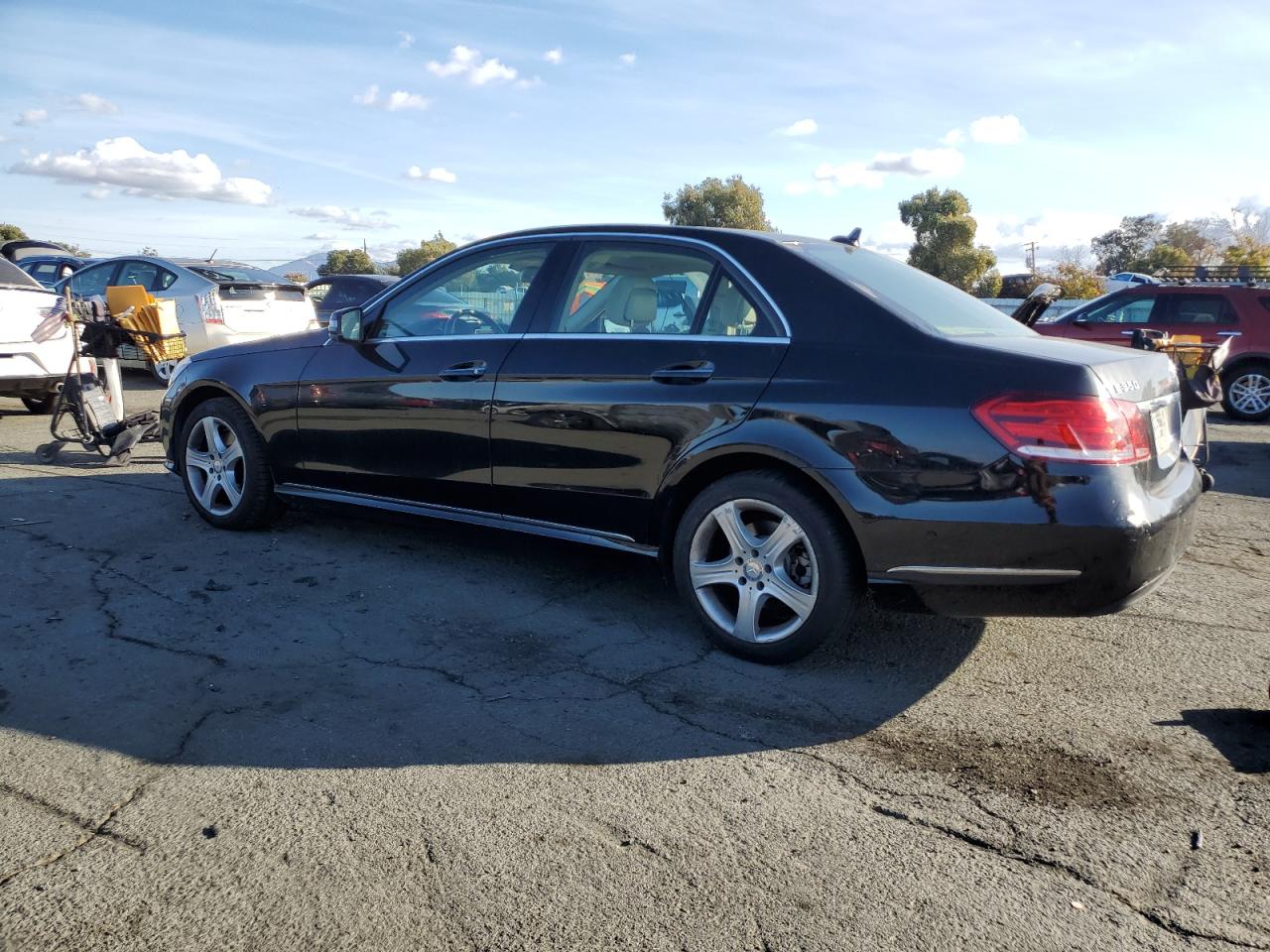 2014 Mercedes-Benz E-klasse VIN WDDHF5KB4EA927474 Copart auction photo, vandalism damage thumbnail 2