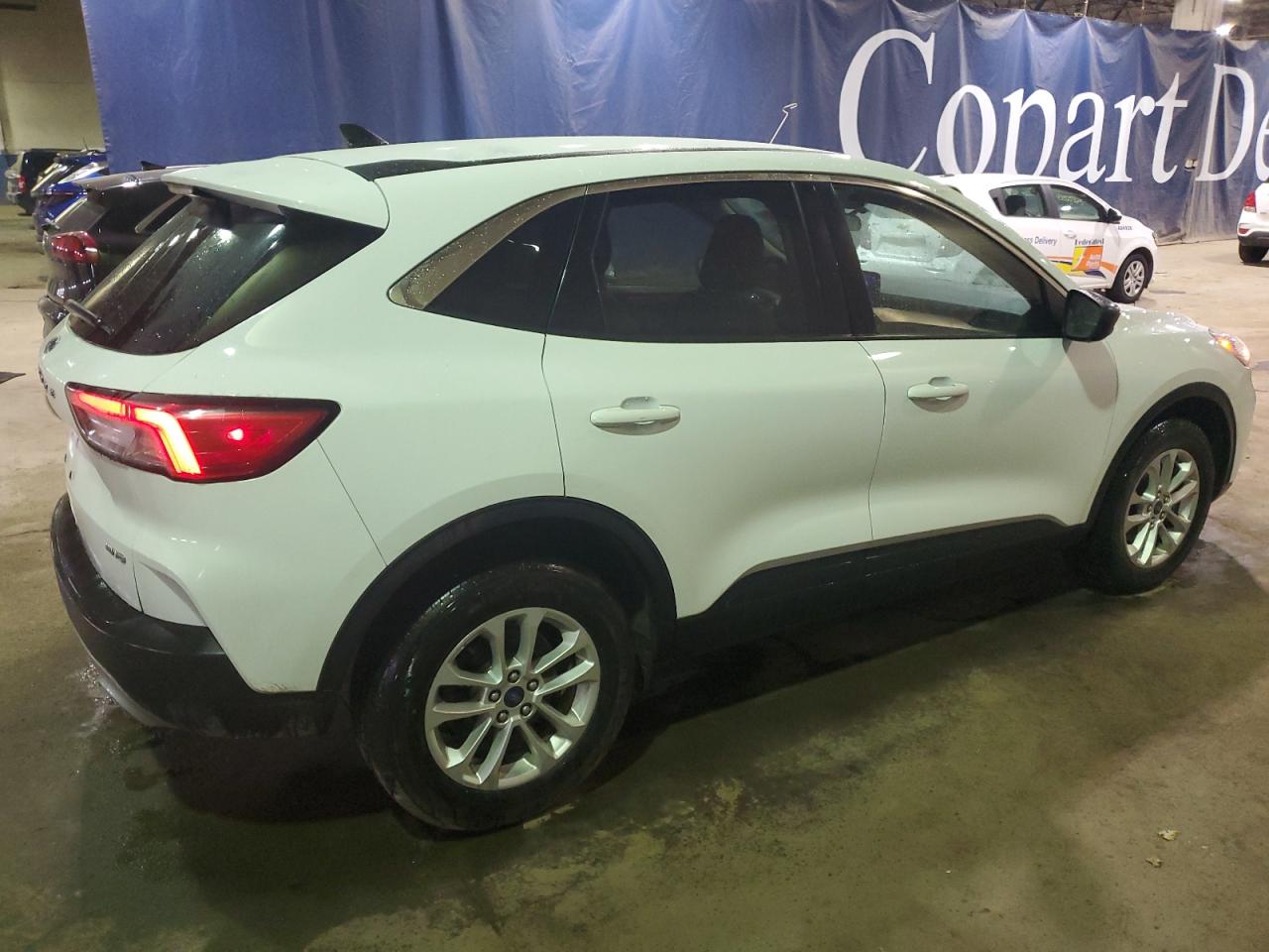 2022 Ford Escape VIN 1FMCU9G63NUA14891 Copart auction photo, minor dent/scratches damage thumbnail 3