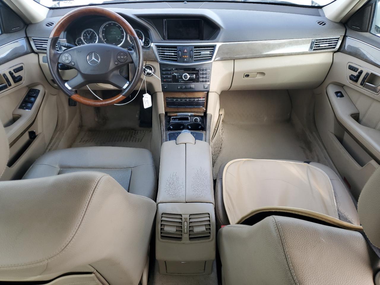 2010 Mercedes-Benz E-klasse VIN WDDHF8HB9AA089798 Copart auction photo, side / rear end damage thumbnail 8
