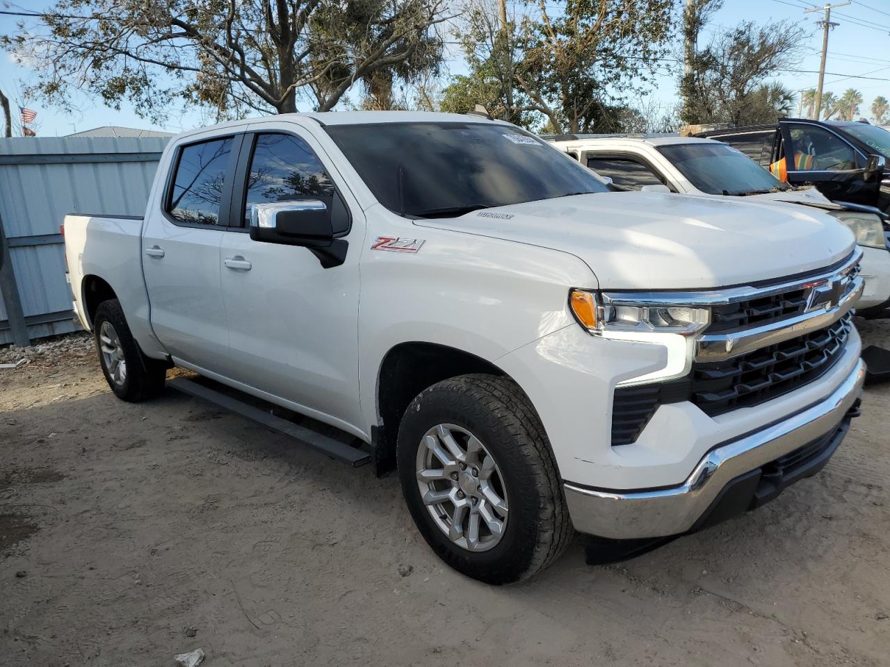 2022 Chevrolet Silverado VIN 3GCUDDET8NG588152 Copart auction photo, water/flood damage thumbnail 4