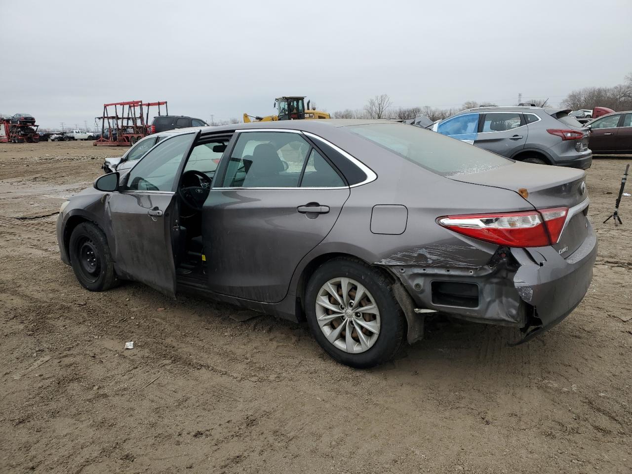 2015 Toyota Camry VIN 4T1BF1FK1FU051672 Copart auction photo, side / rear end damage thumbnail 2