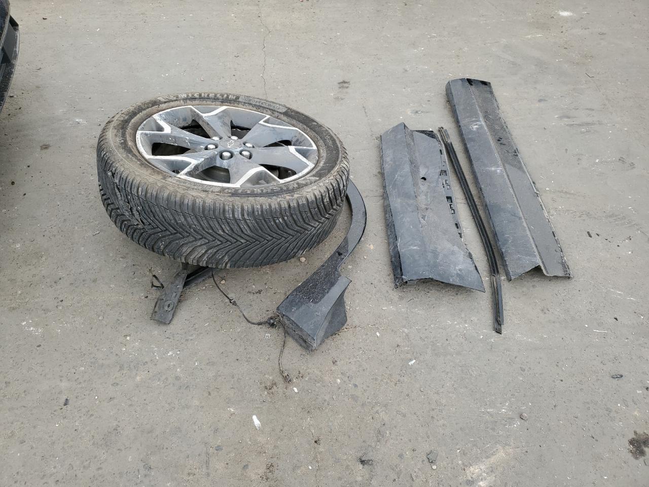 2019 Chevrolet Blazer VIN 3GNKBJRS2KS697879 Copart auction photo, rear end / side damage thumbnail 13
