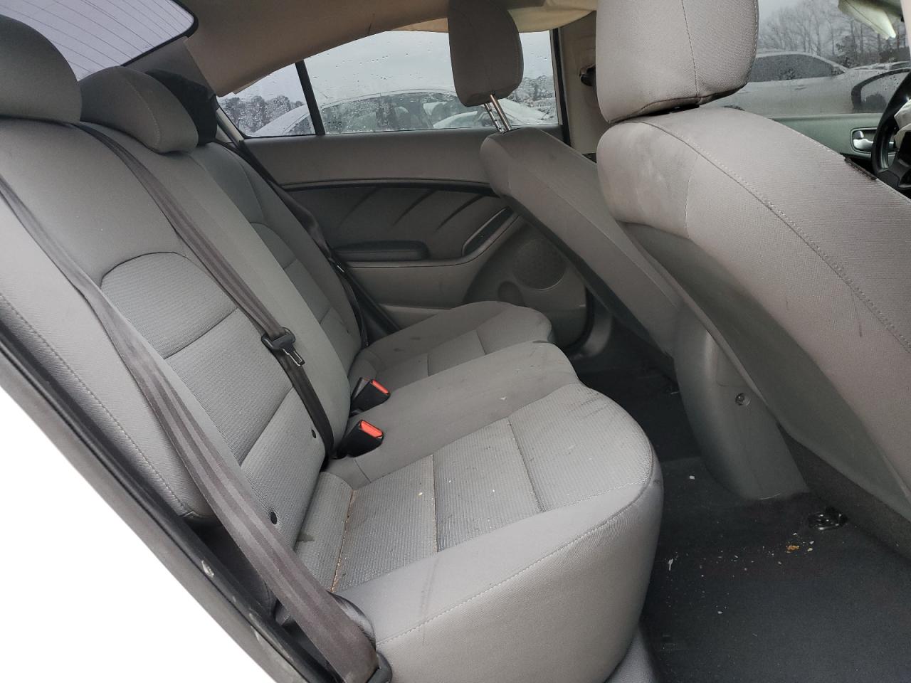 2017 KIA Forte VIN 3KPFK4A71HE057012 Copart auction photo, front end / minor dent/scratches damage thumbnail 10
