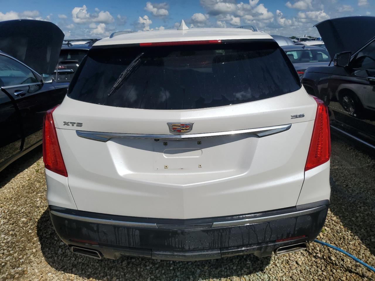 2019 Cadillac XT5 VIN 1GYKNCRS6KZ103383 Copart auction photo, water/flood damage thumbnail 6
