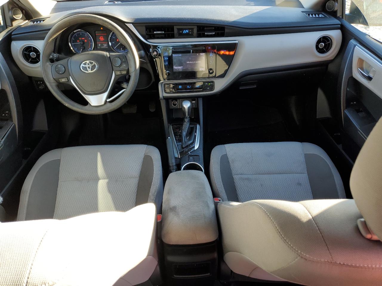 2019 Toyota Corolla VIN 2T1BURHE6KC221788 Copart auction photo, front end / side damage thumbnail 8