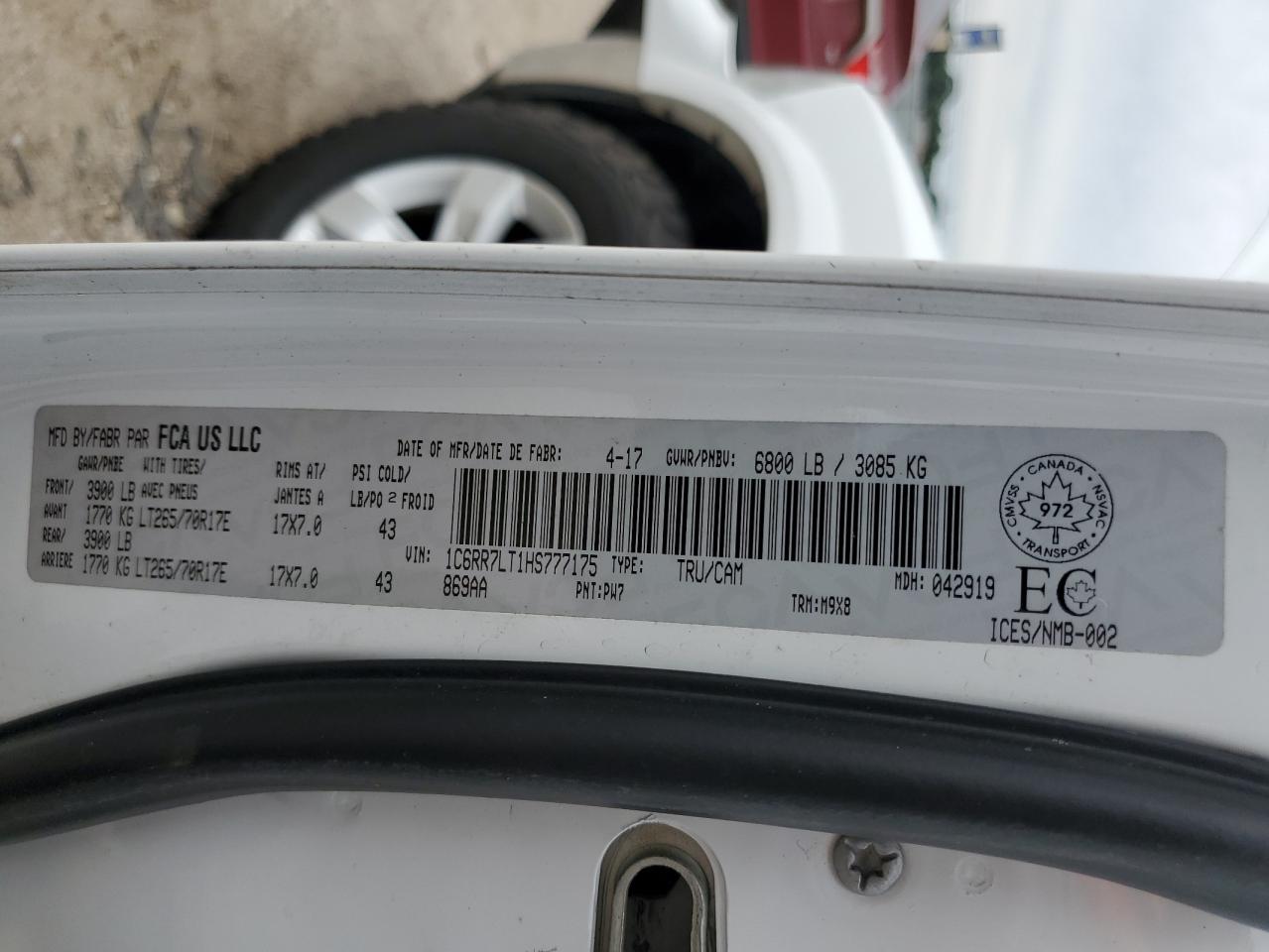 2017 RAM 1500 VIN 1C6RR7LT1HS777175 Copart auction photo, front end / side damage thumbnail 12