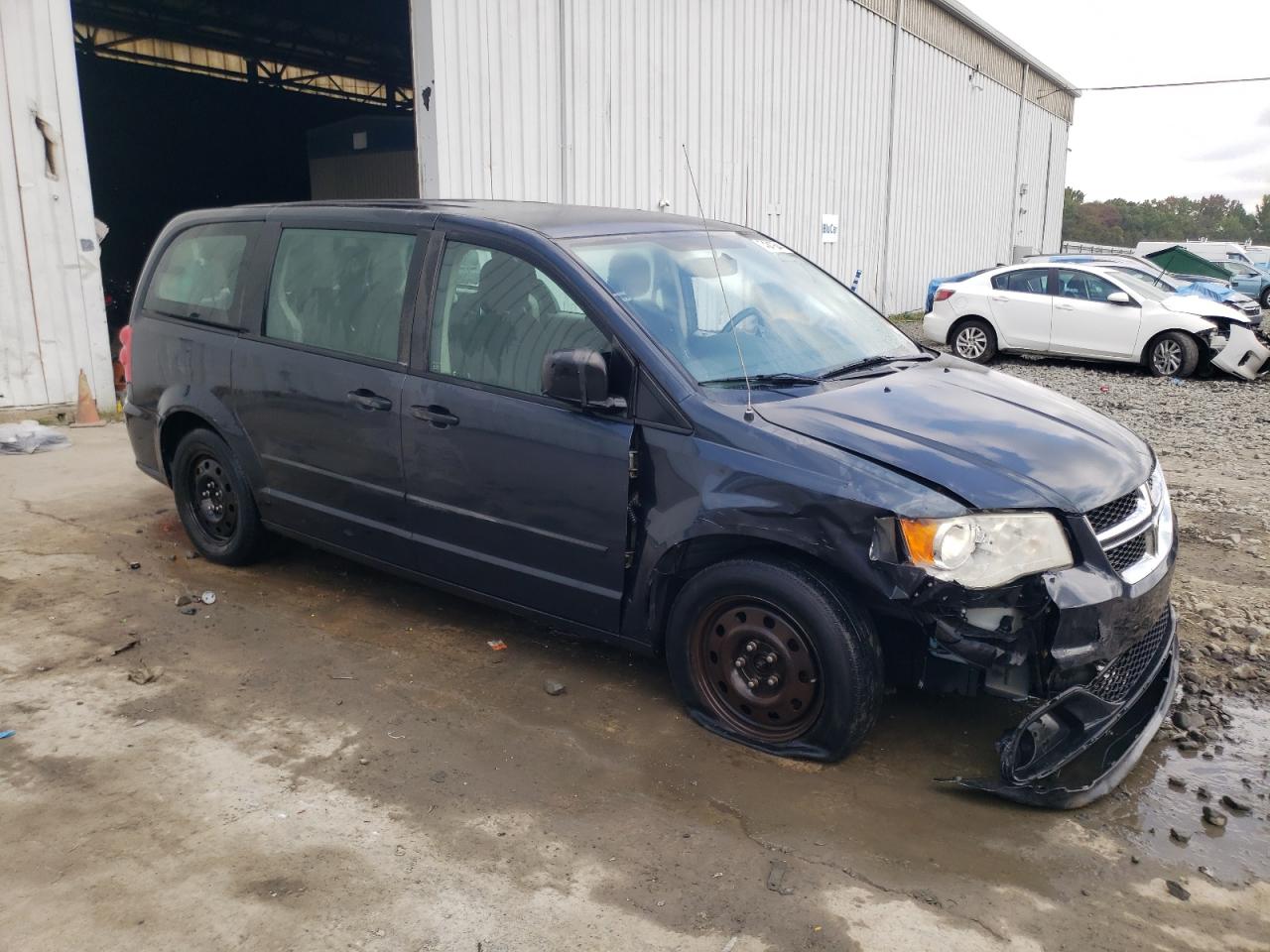 2013 Dodge Caravan VIN 2C4RDGBGXDR766487 Copart auction photo, front end / rear end damage thumbnail 4