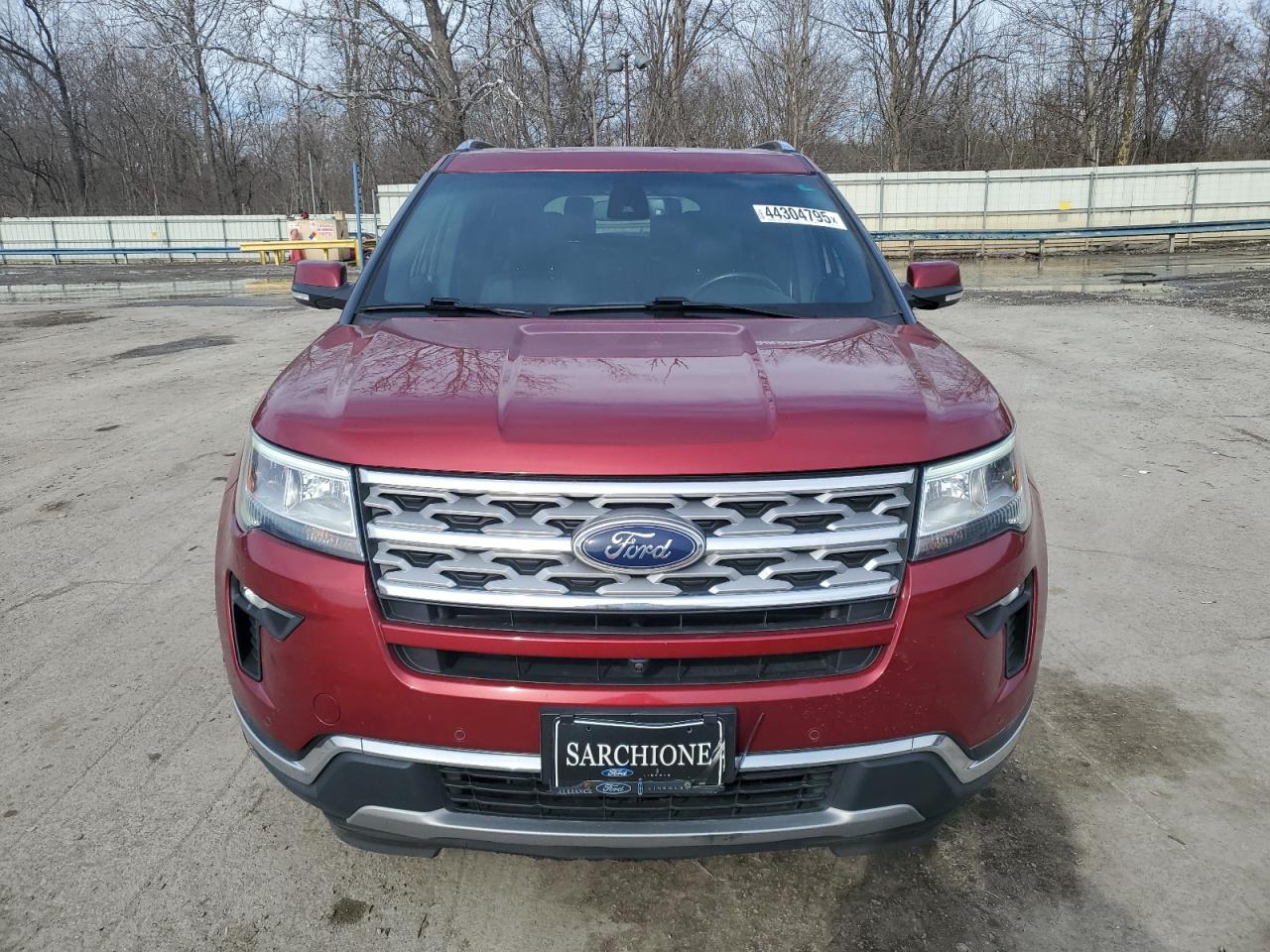 2018 Ford Explorer VIN 1FM5K8F82JGC52798 Copart auction photo, side / rear end damage thumbnail 5
