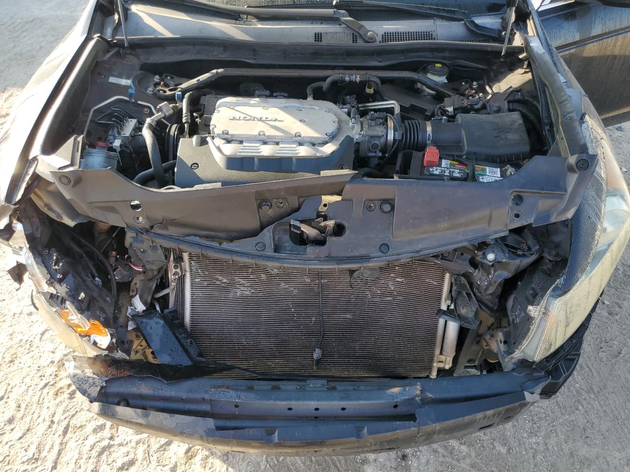 2008 Honda Accord VIN 1HGCP36848A016717 Copart auction photo, front end / minor dent/scratches damage thumbnail 13
