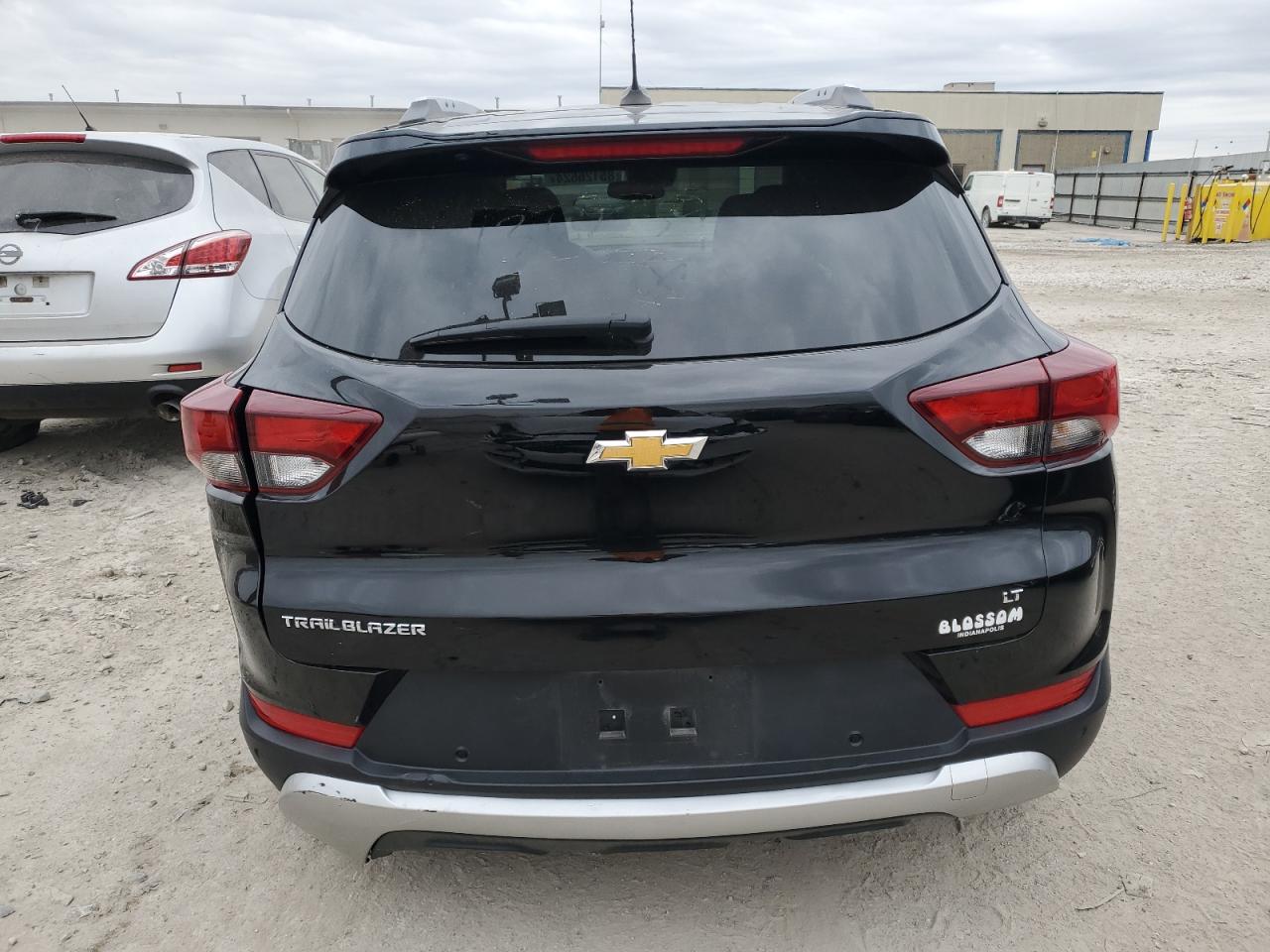 2022 Chevrolet TrailBlazer VIN KL79MPS26NB136239 Copart auction photo, all over / mechanical damage thumbnail 6