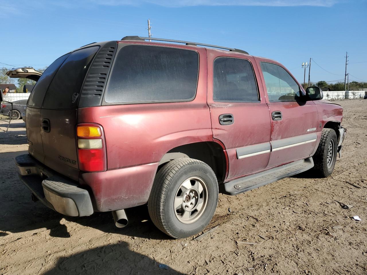 2003 Chevrolet Tahoe VIN 1GNEC13VX3R238844 Copart auction photo, all over damage thumbnail 3