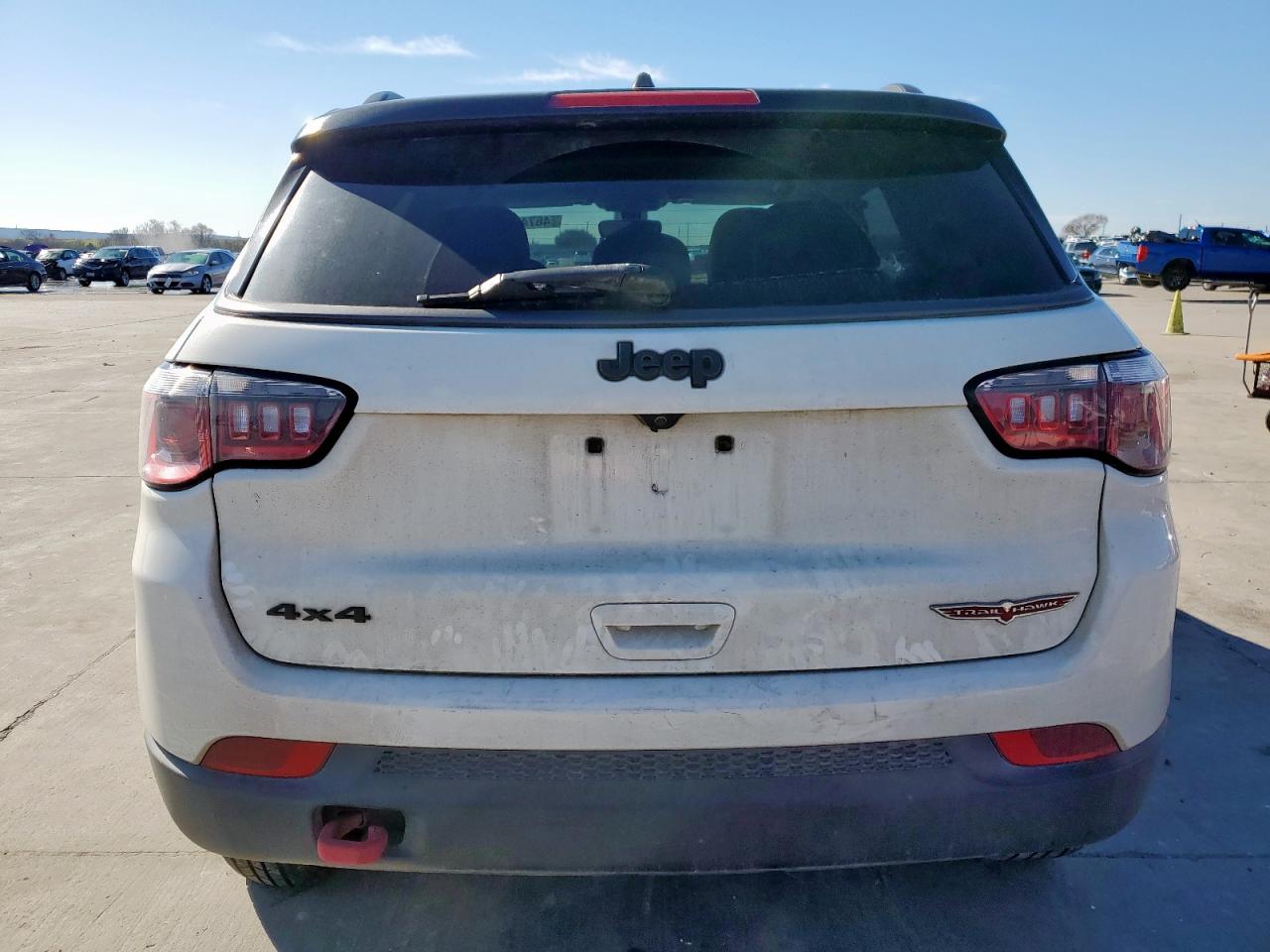 2020 Jeep Compass VIN 3C4NJDDB7LT118561 Copart auction photo, side damage thumbnail 6