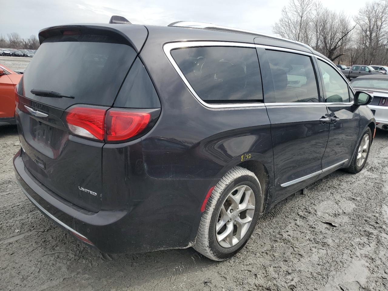 2019 Chrysler Pacifica VIN 2C4RC1GG4KR550222 Copart auction photo, side damage thumbnail 3