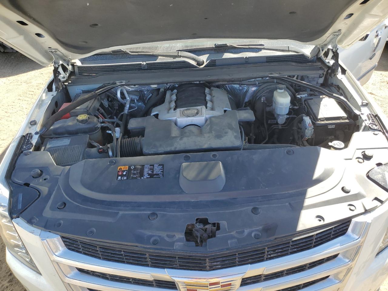 2015 Cadillac Escalade VIN 1GYS4NKJ0FR557408 Copart auction photo, vandalism / all over damage thumbnail 14