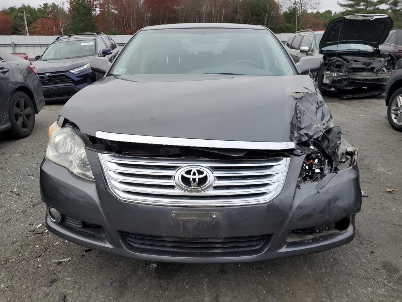 2008 Toyota Avalon VIN 4T1BK36B88U313763 Copart auction photo, front end / minor dent/scratches damage thumbnail 5