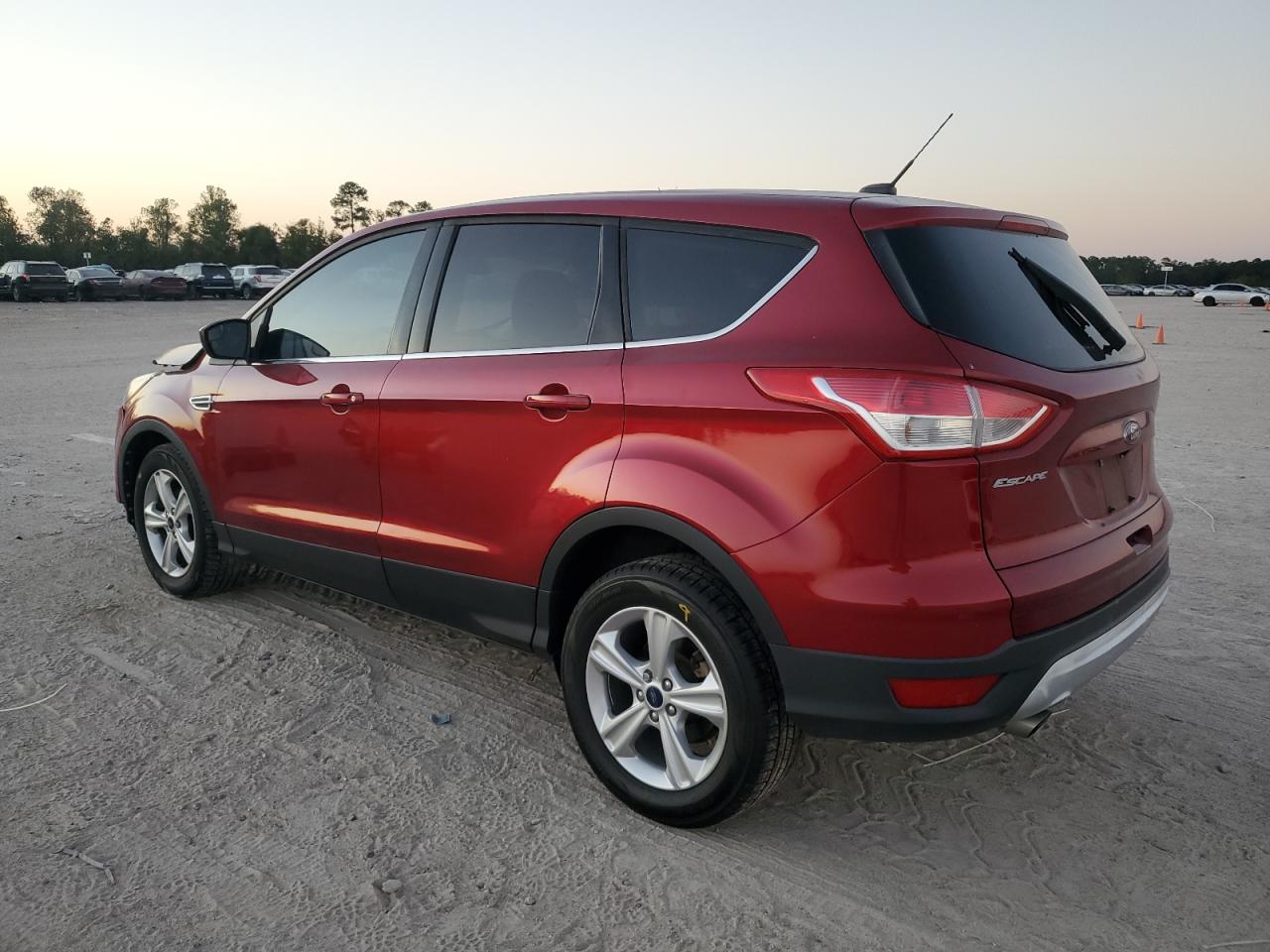 2016 Ford Escape VIN 1FMCU0G7XGUC78357 Copart auction photo, front end damage thumbnail 2