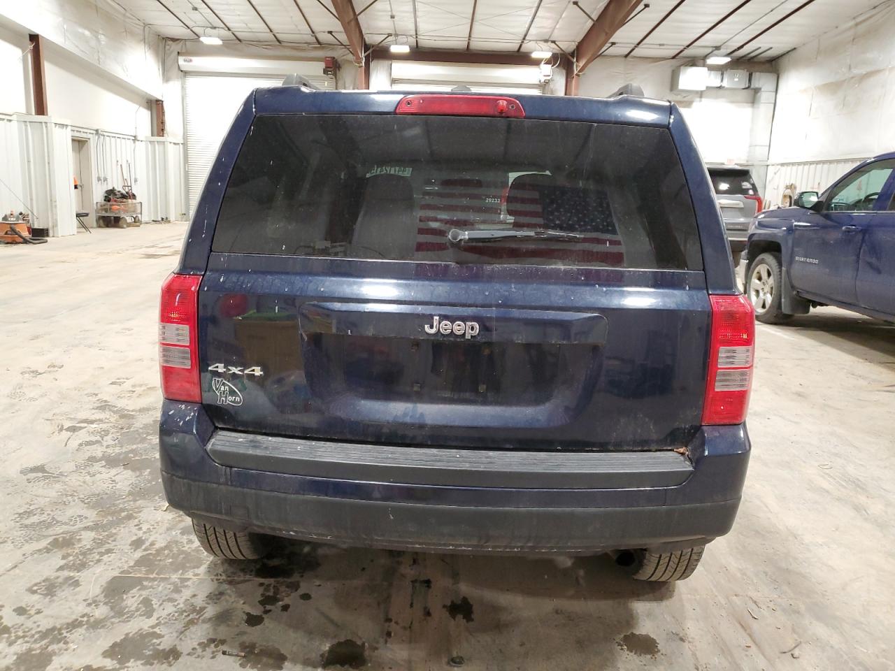 2014 Jeep Liberty (Patriot) VIN 1C4NJRBB7ED500999 Copart auction photo, undercarriage damage thumbnail 6