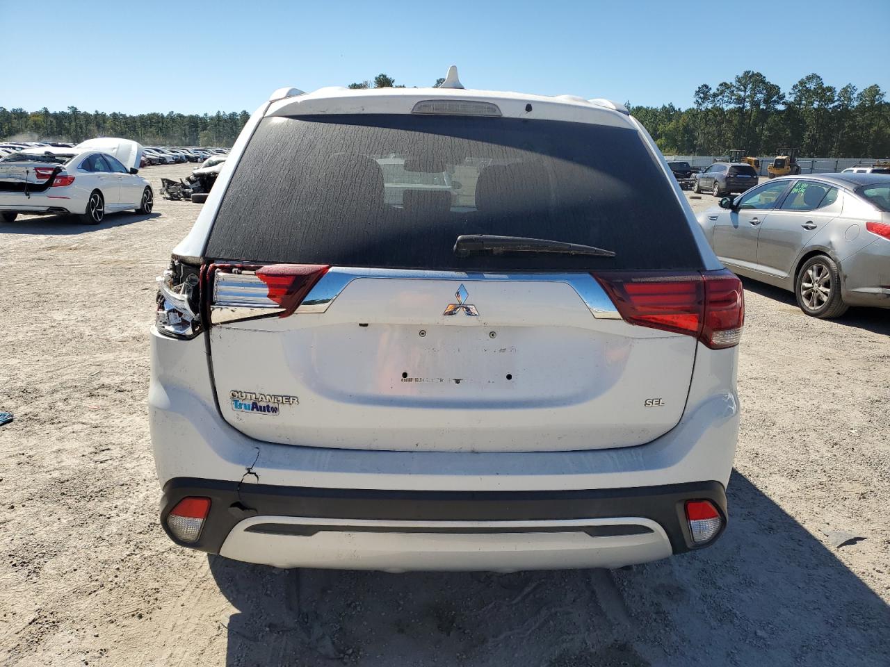 2020 Mitsubishi Outlander VIN JA4AD3A37LZ025314 Copart auction photo, all over damage thumbnail 6