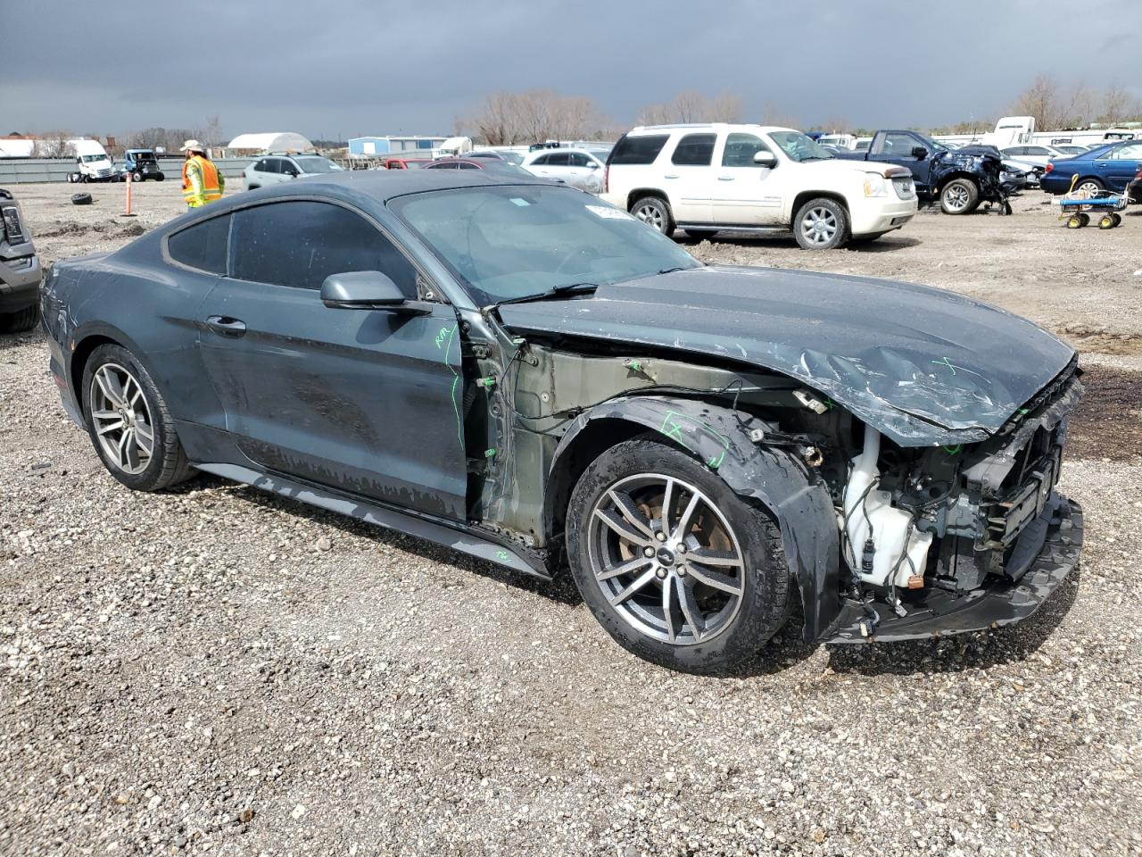 2015 Ford Mustang VIN 1FA6P8TH2F5349734 Copart auction photo, front end / minor dent/scratches damage thumbnail 4