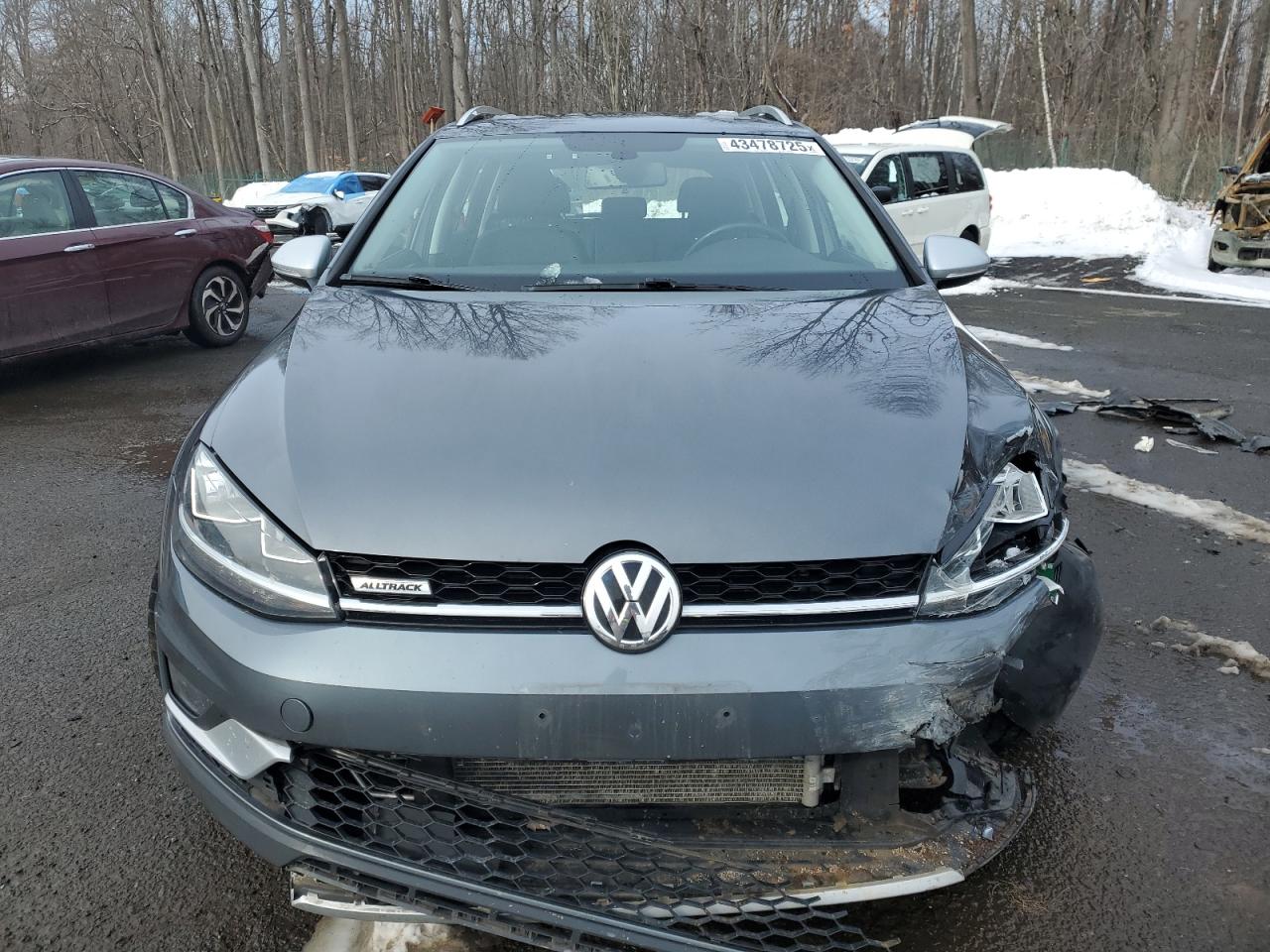 2019 Volkswagen Golf VIN 3VWM17AU0KM502805 Copart auction photo, front end / minor dent/scratches damage thumbnail 5